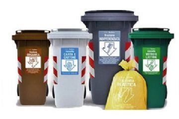 Aggiornamento calendario raccolta rifiuti 2026/2027 con nuovi orari del Centro di conferimento.